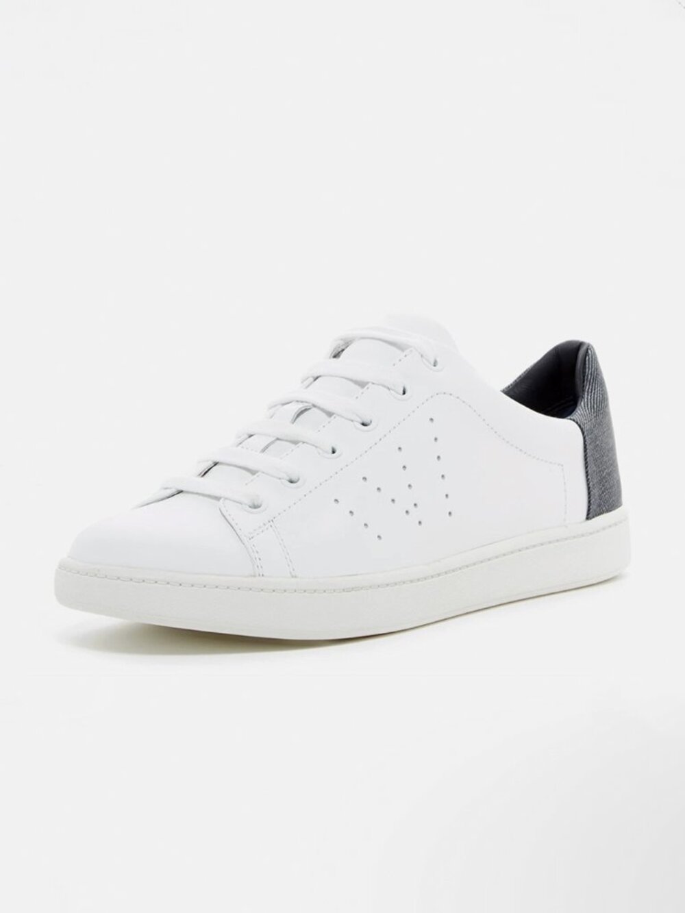 EUC Vince Varin Sneaker in Dark Denim and White size 6.5